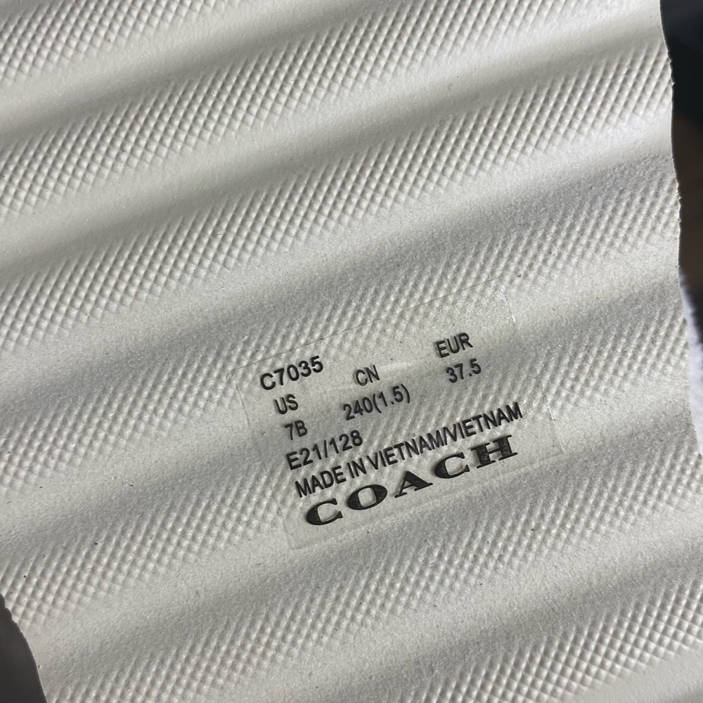 NWT COACH Teddy Plush Flip Flop Sandals Slippers - Picture 8 of 12